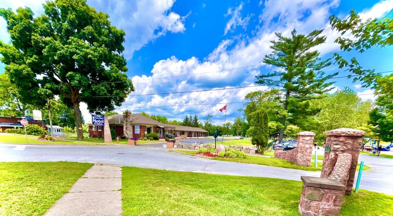 Park Place Motel & Suites Tweed Dış mekan fotoğraf
